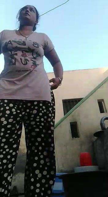 Desi Busty Beautiful Naughty Housewife Homemade Full Nude-253