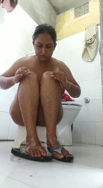 Desi Busty Beautiful Naughty Housewife Homemade Full Nude-216