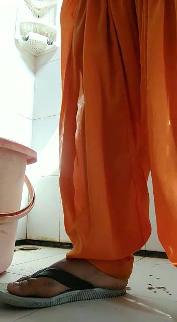 Desi Busty Beautiful Naughty Housewife Homemade Full Nude-202