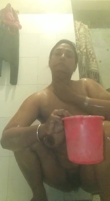 Desi Busty Beautiful Naughty Housewife Homemade Full Nude-194