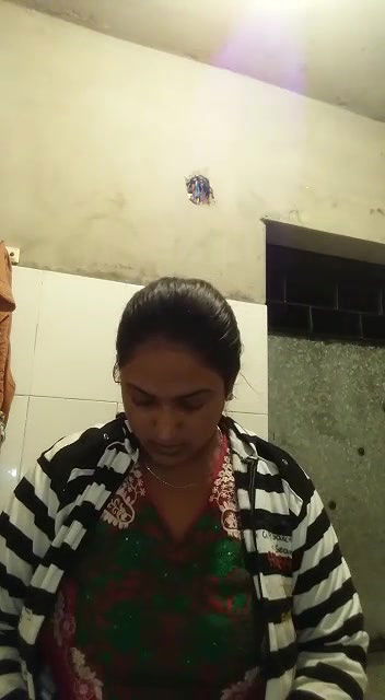 Desi Busty Beautiful Naughty Housewife Homemade Full Nude-191