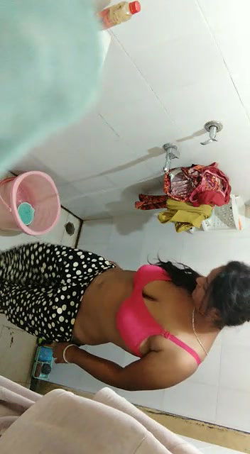 Desi Busty Beautiful Naughty Housewife Homemade Full Nude-186