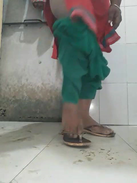 Desi Busty Beautiful Naughty Housewife Homemade Full Nude-157