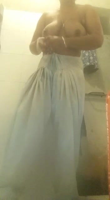 Desi Busty Beautiful Naughty Housewife Homemade Full Nude-130