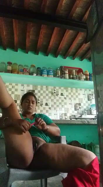 Desi Busty Beautiful Naughty Housewife Homemade Full Nude-127