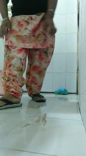 Desi Busty Beautiful Naughty Housewife Homemade Full Nude-126