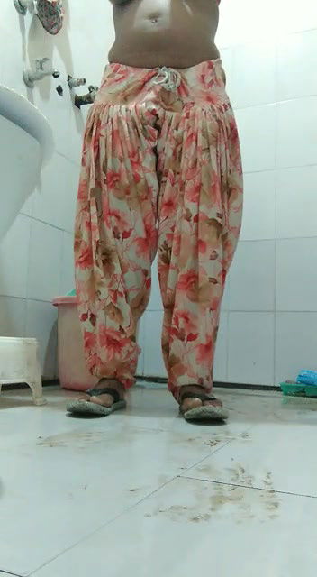 Desi Busty Beautiful Naughty Housewife Homemade Full Nude-126