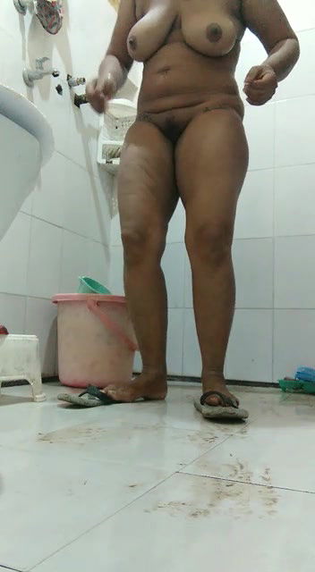 Desi Busty Beautiful Naughty Housewife Homemade Full Nude-126