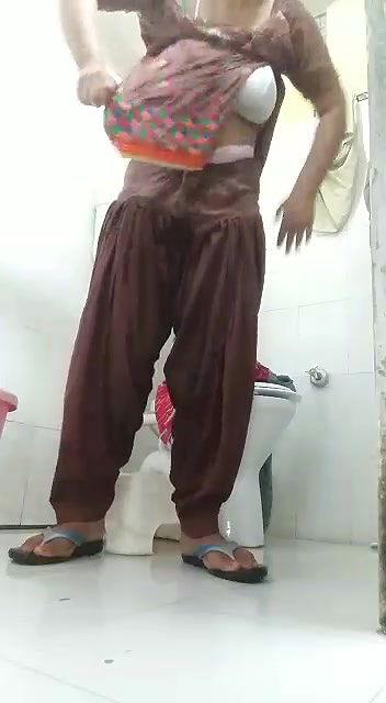 Desi Busty Beautiful Naughty Housewife Homemade Full Nude-120