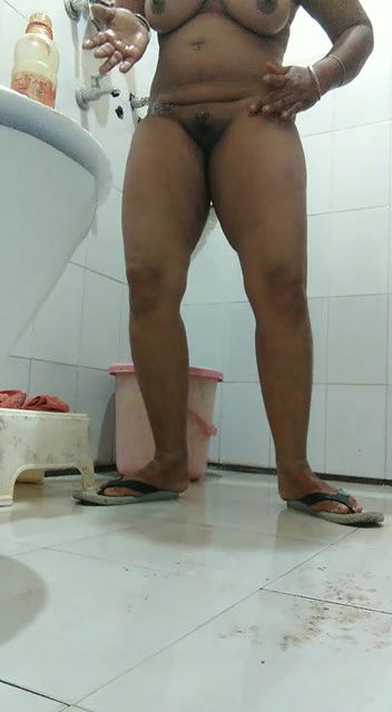 Desi Busty Beautiful Naughty Housewife Homemade Full Nude-115