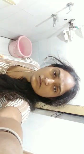 Desi Busty Beautiful Naughty Housewife Homemade Full Nude-109