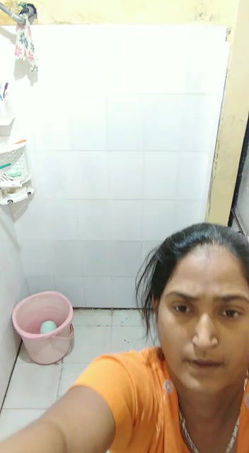 Desi Busty Beautiful Naughty Housewife Homemade Full Nude-108