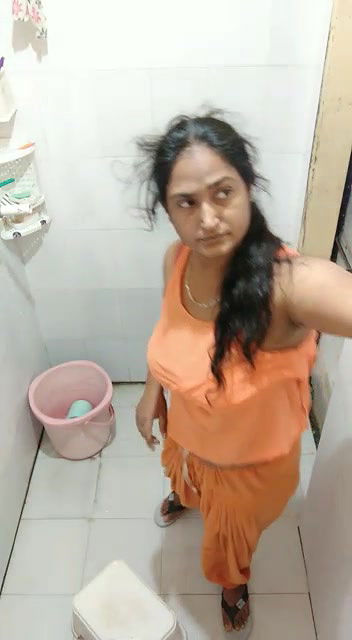 Desi Busty Beautiful Naughty Housewife Homemade Full Nude-108