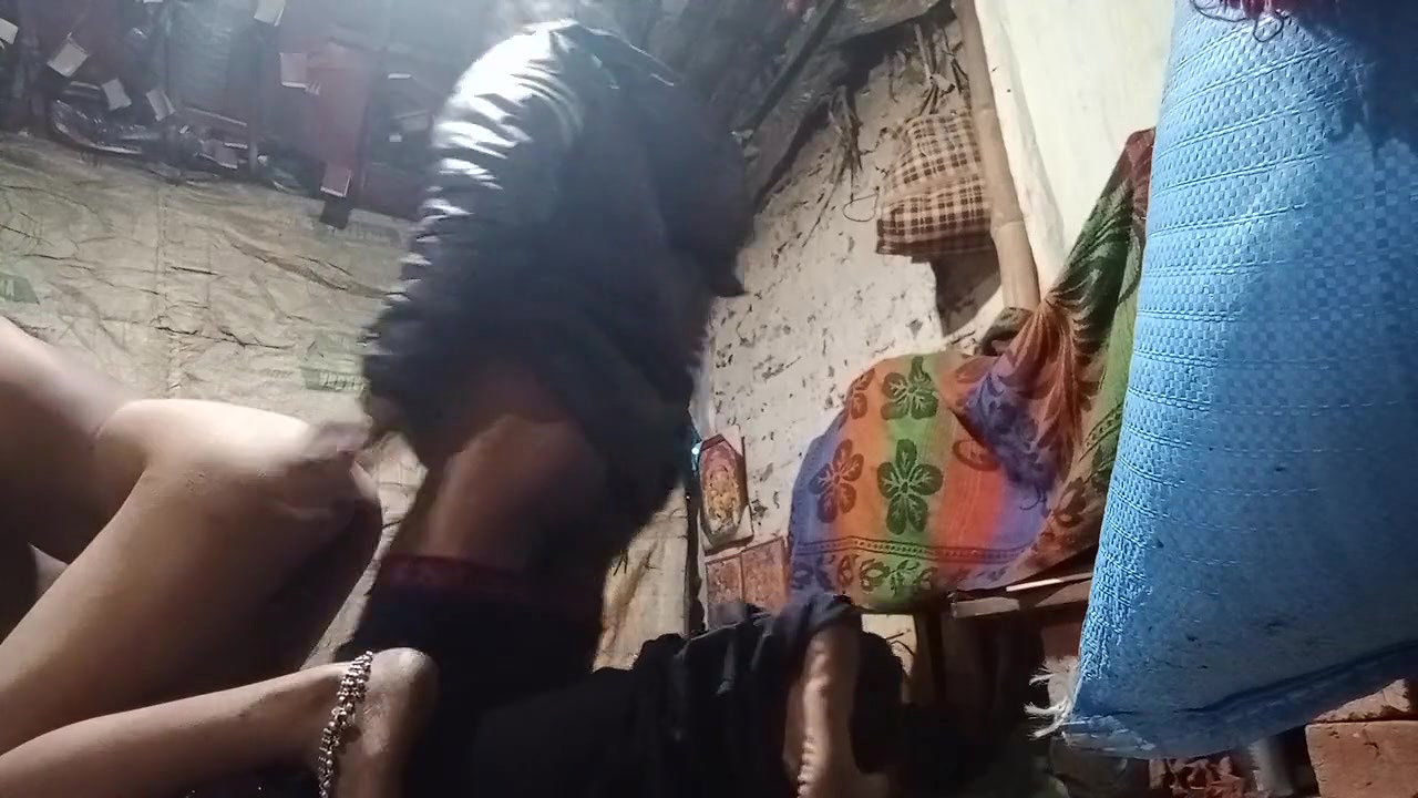 Village Bhabhi Fucked By Young Dewar