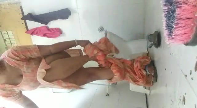 Desi Busty Beautiful Naughty Housewife Homemade Full Nude-74