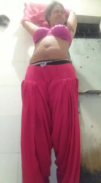 Desi Busty Beautiful Naughty Housewife Homemade Full Nude-47