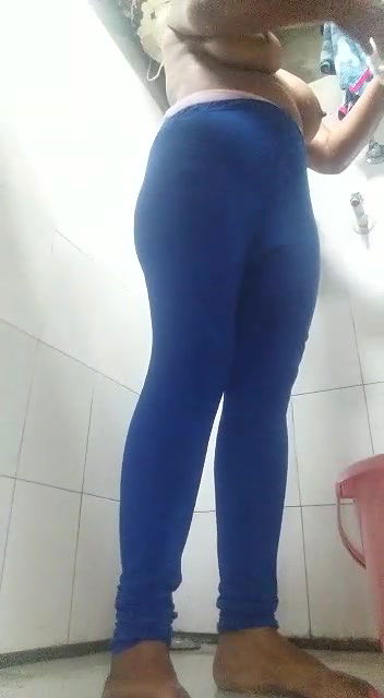 Desi Busty Beautiful Naughty Housewife Homemade Full Nude-46