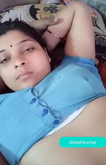 Desi Beauty Wife with Hubby he pressing boobs hard