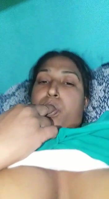 Desi Busty Beautiful Naughty Housewife Homemade Full Nude-25