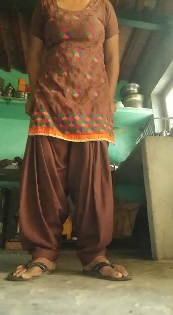 Desi Busty Beautiful Naughty Housewife Homemade Full Nude-24