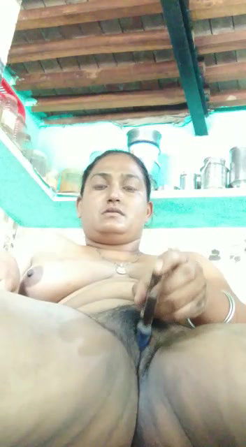 Desi Busty Beautiful Naughty Housewife Homemade Full Nude-11