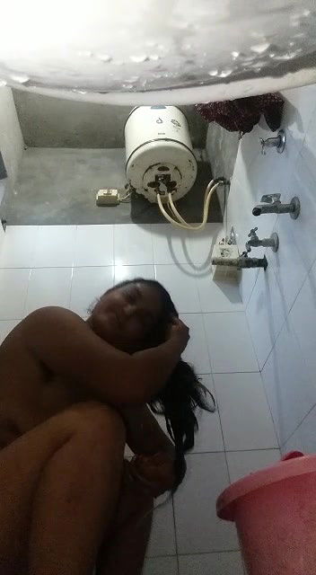 Desi Busty Beautiful Naughty Housewife Homemade Full Nude-8