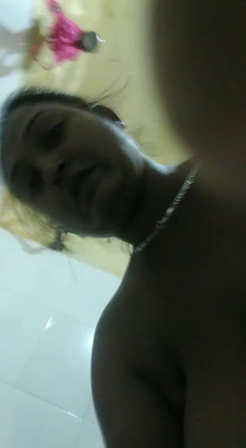 Desi Busty Beautiful Naughty Housewife Homemade Full Nude-7