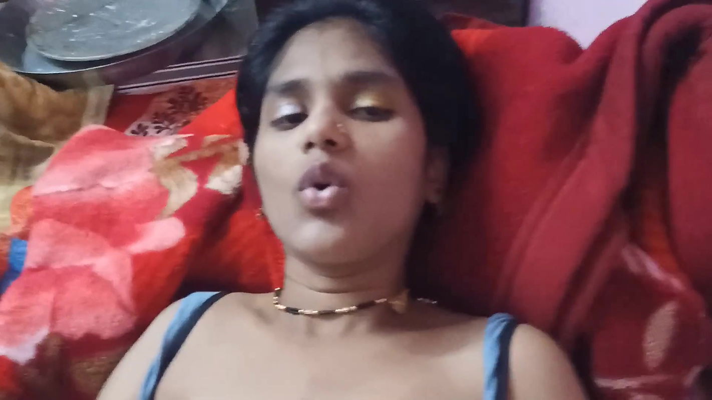 Fucking Desi step mom at home alone with his husband not at home
