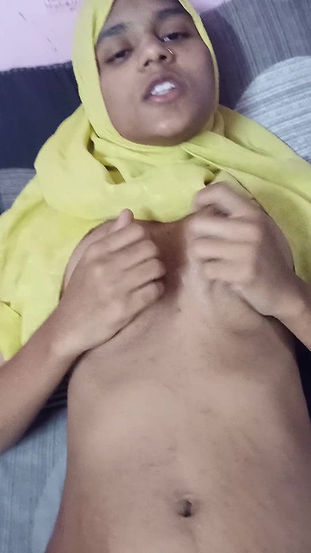 Fucking my Desi bhabhi in my room .a long time ago my Desi bhabhi cum in my home