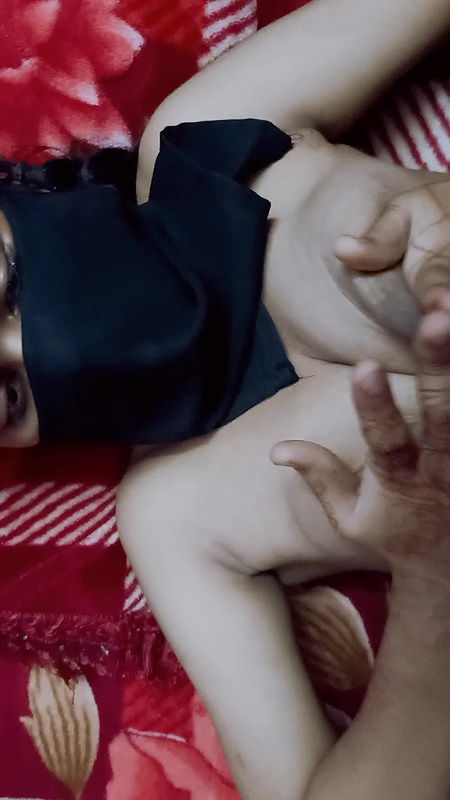 Muslim girl big boobs cum . First time hijab sucking cock and cum out her boobs