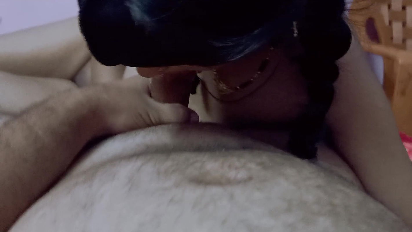 Shaking my cock my sister in law catching me on bed she asking me cum in my mouth