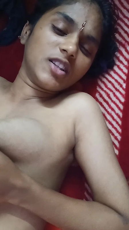 Sucking bhabhi with bindiya Desi cock cum on his face