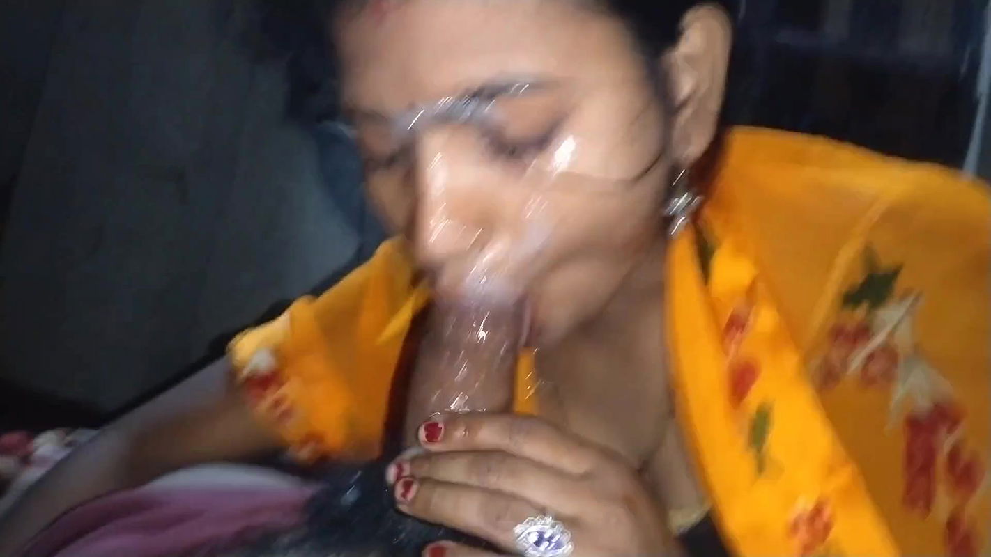 Bangla bhabhi hot blowjob