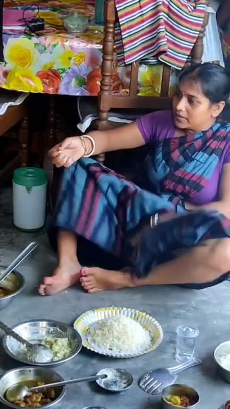 Bengali Boudi Oops Moment