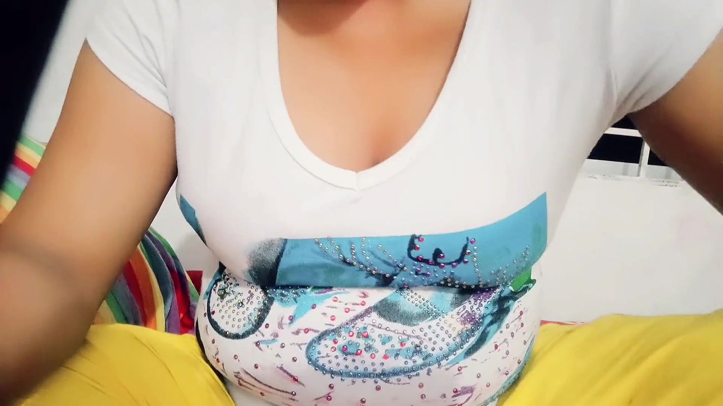 Beautiful housewife fingering her pussy.Bengali housewife fucked