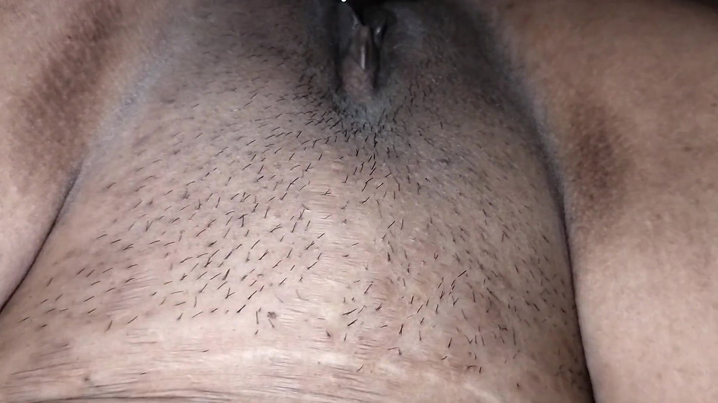 Bhabhi ko gand marwana ka mann keya to madhu ki gand me pura Lund dal deya