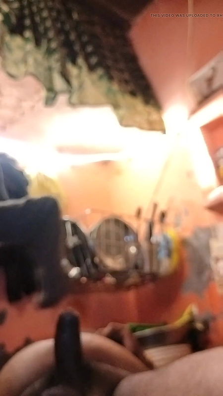 Bhabhi ko pala lund pa Chadha ka