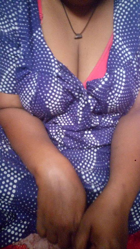 college giral show his ass,boob and big pussy