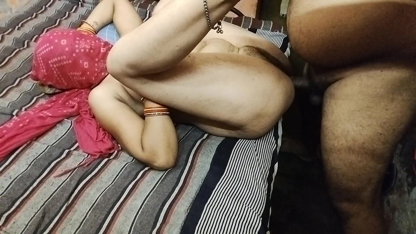 Deasi Indian wife sex with lover you like this video bhabhi ka lover