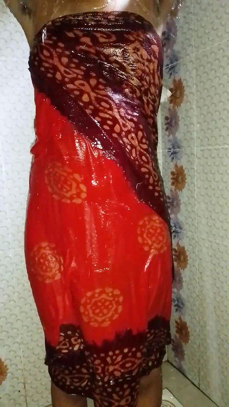 Desi Indian hot girl In Bathroom