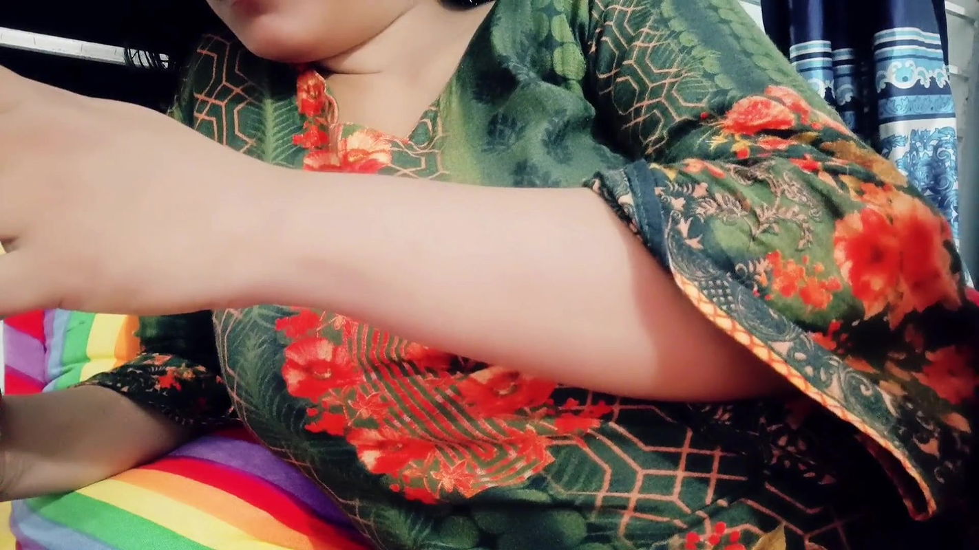 Desi village girl pussy fingering and phone sex,Clear audio