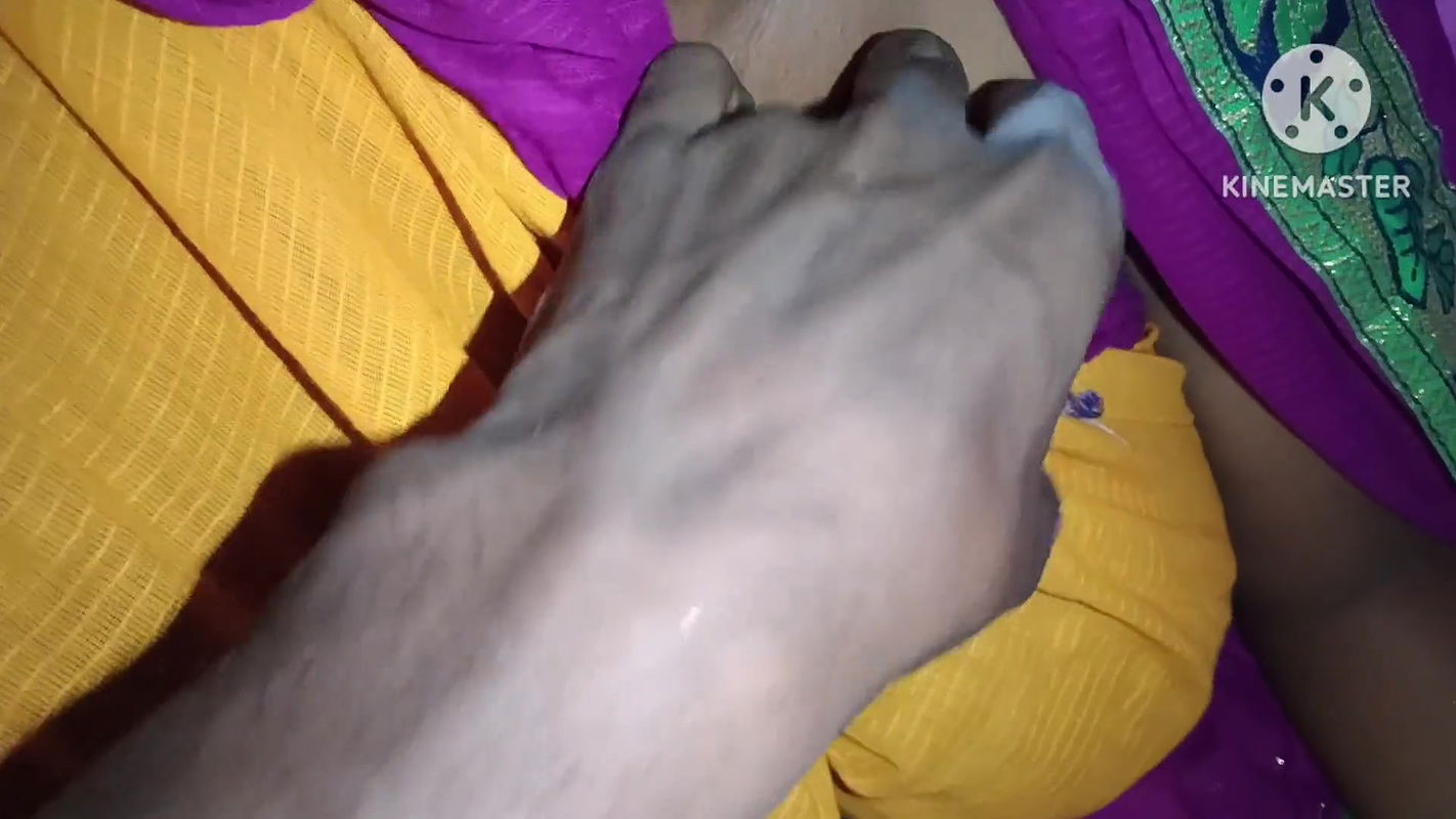 Ghar per koi nahin tha bhabhi ko bulakar chudai ki