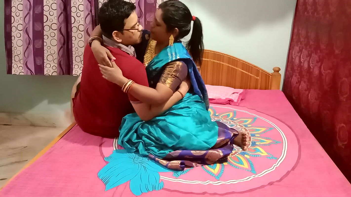 Indian Bhabhi Fucking Real Homemade Desi Hot Sex with Xhmaster on Indian Sex