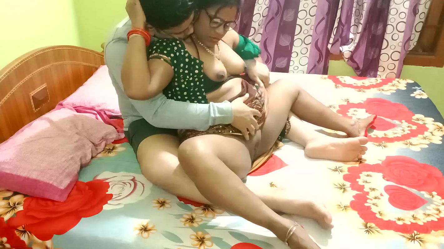 Indian College Professor Sushma Secret Love with viral fucking Video