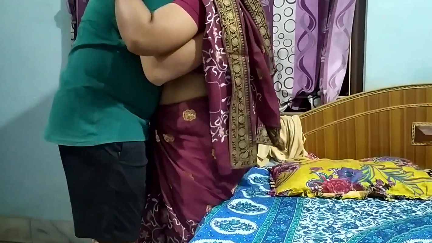 Mysore IT Professor Vandana Sucking and fucking hard in doggy n cowgirl style in Saree with her Colleague at Home on Xhamster