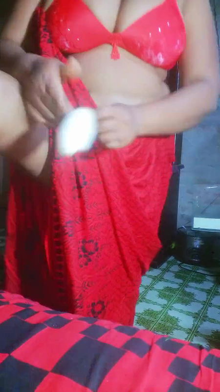 radia shows his big and beautiful boobs r pussy