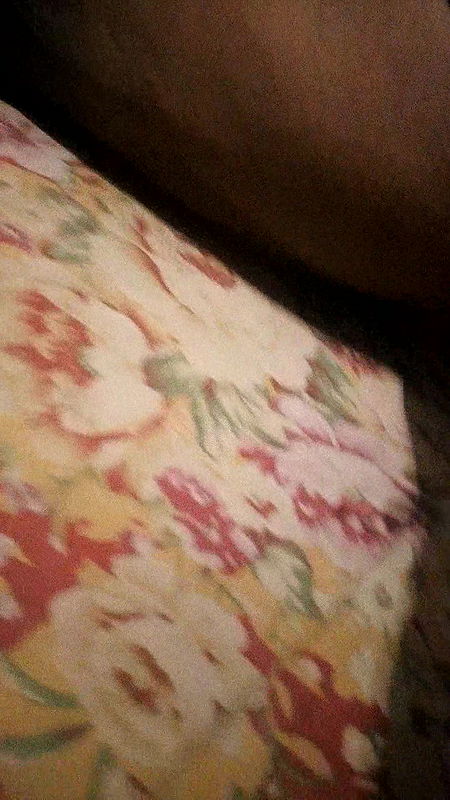 Sadia vabi is fingaring in Her pussy