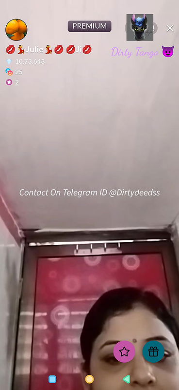 Julie Ji – First Nude on Tango