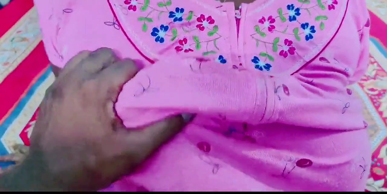 Deshi Priya Bhabhi Sex On Husband Priya bhabhi is very hot