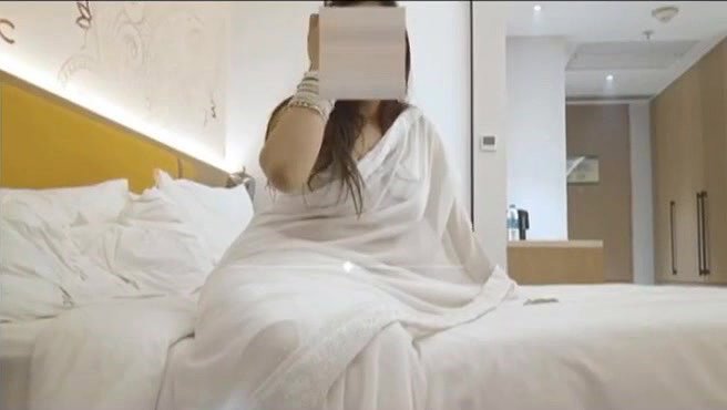 Pankhuri Aka “therealpankhurikunal” New Fucking Video Alone With Her Fan